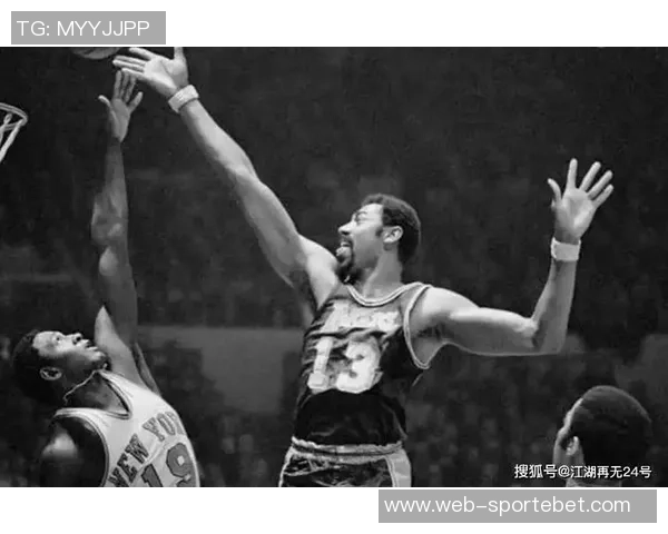 张伯伦加盟凯尔特人重返赛场32岁球员以自由身开启新篇章