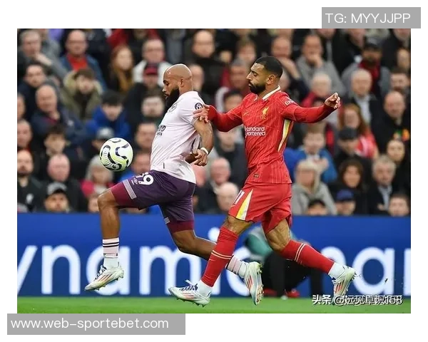 曼联对布莱顿首发预测：姆贝莫舍什科库尼亚组成锋线三叉戟